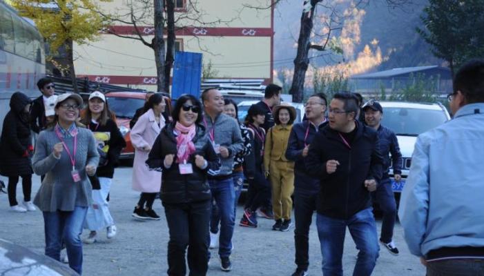 点击新窗口打开大图